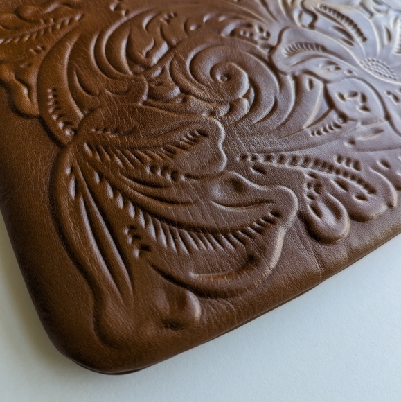 Patricia Nash Genuine Leather Embossed Floral Swirl Wristlet Clutch Bag - Brown - Picture 8 of 8